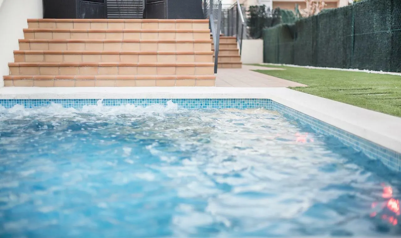 Salou Villa Private Pool&Jacuzzi 0*,  Spagna